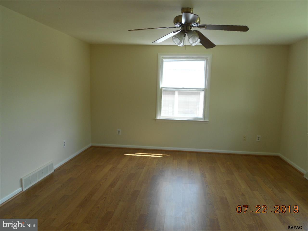 16 Oneill Avenue Hanover, PA 17331 - Photo 4 of 11 Gallery Image 4