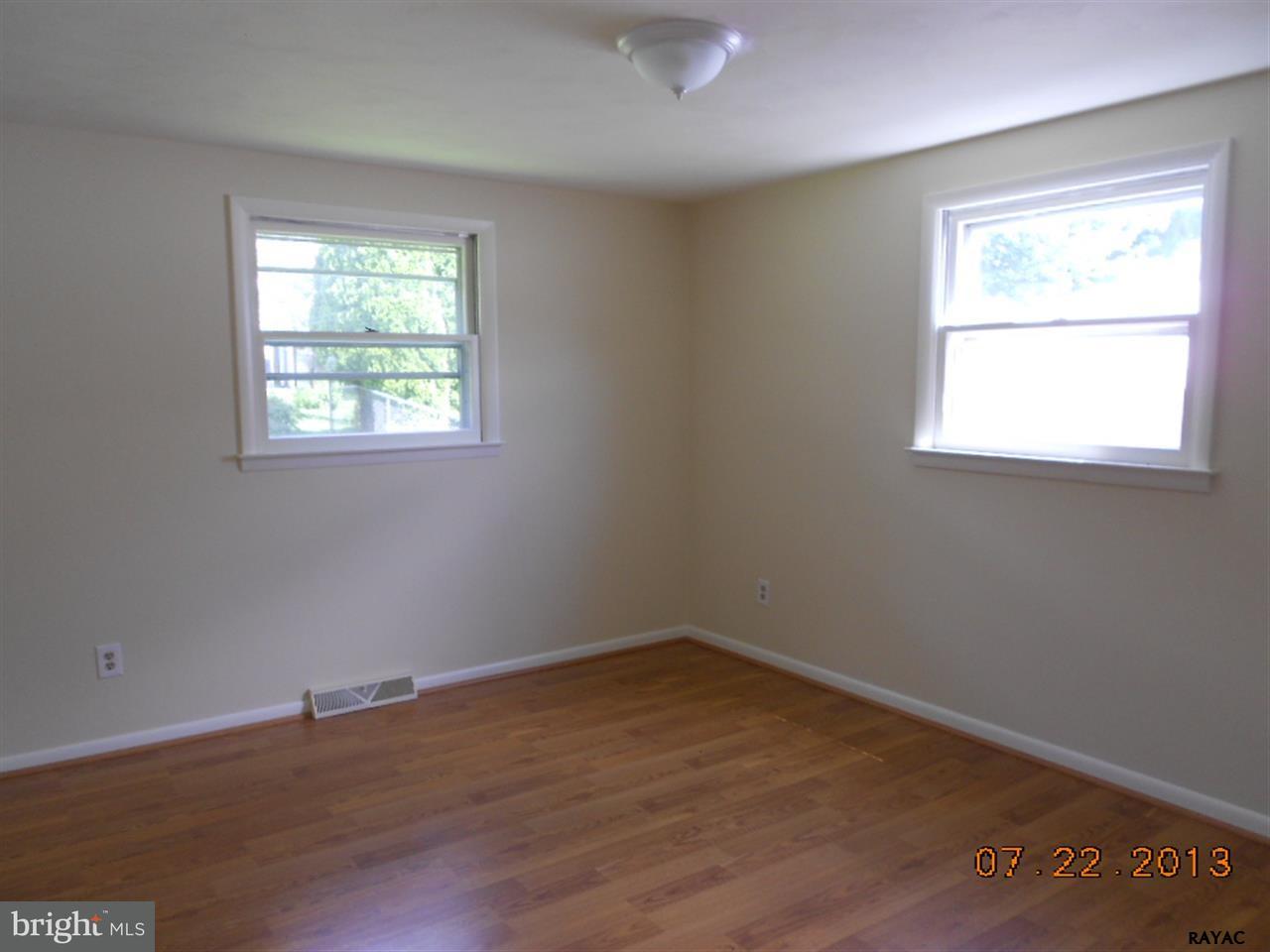 16 Oneill Avenue Hanover, PA 17331 - Photo 6 of 11 Gallery Image 6