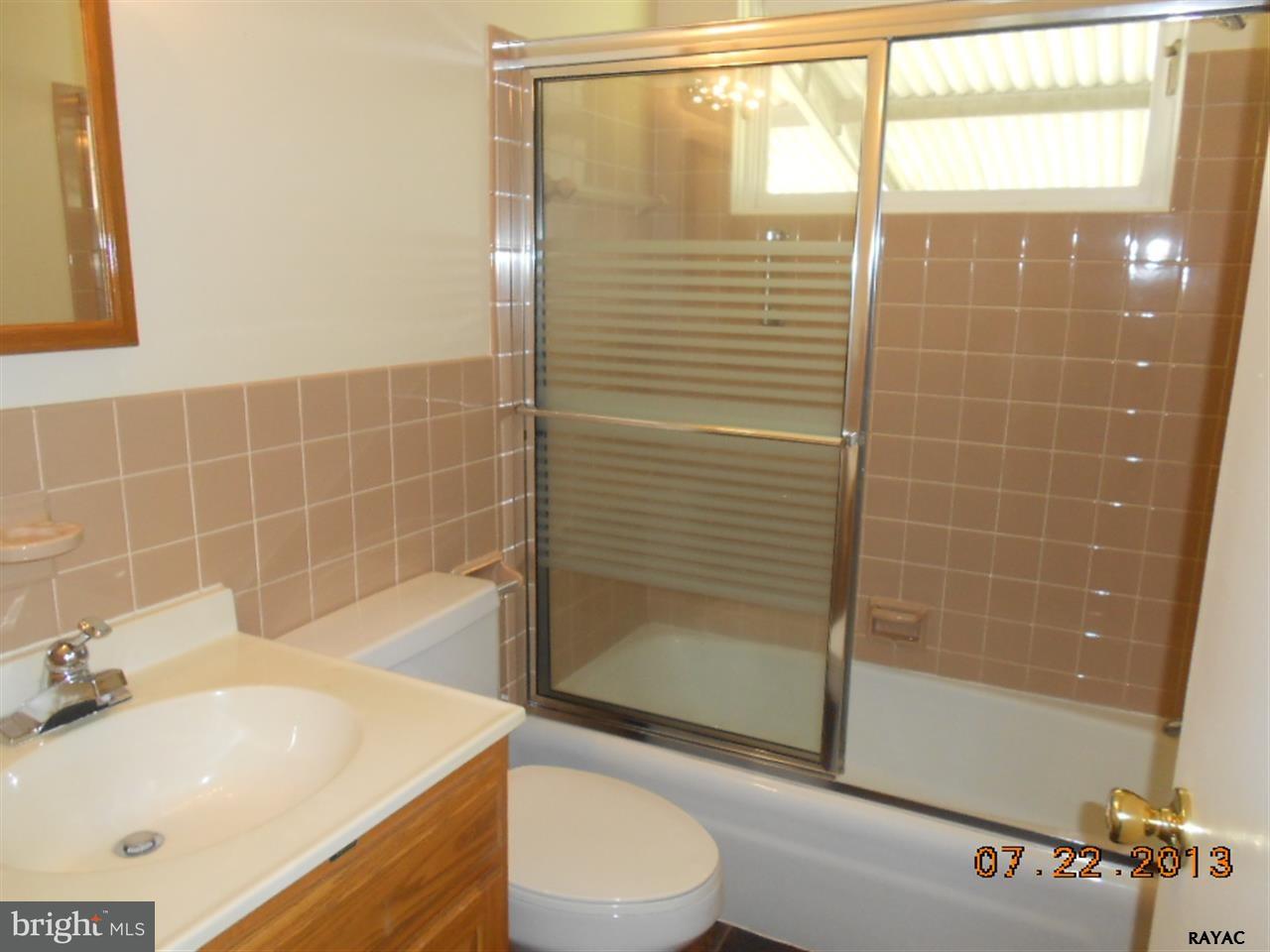 16 Oneill Avenue Hanover, PA 17331 - Photo 7 of 11 Gallery Image 7