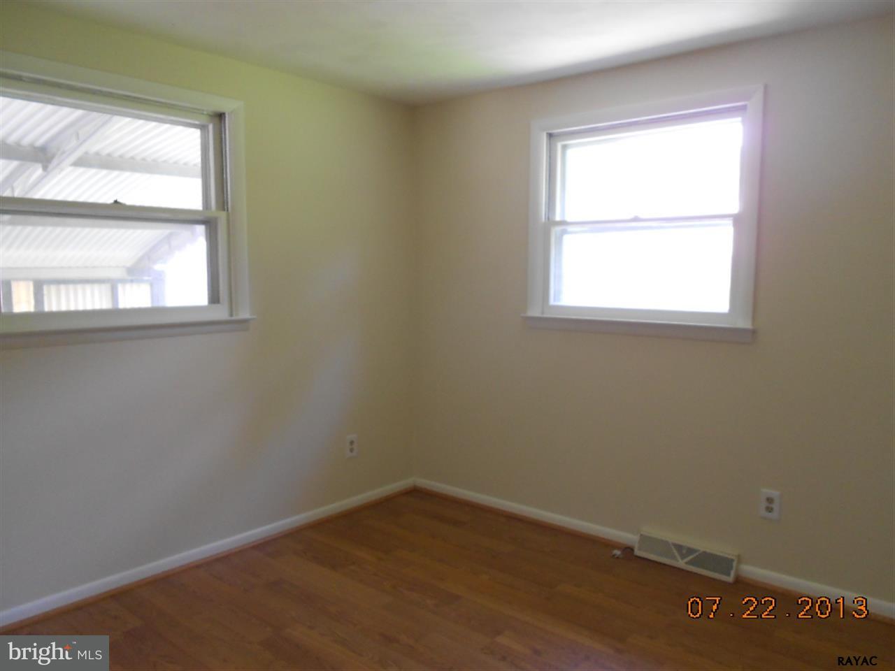 16 Oneill Avenue Hanover, PA 17331 - Photo 8 of 11 Gallery Image 8