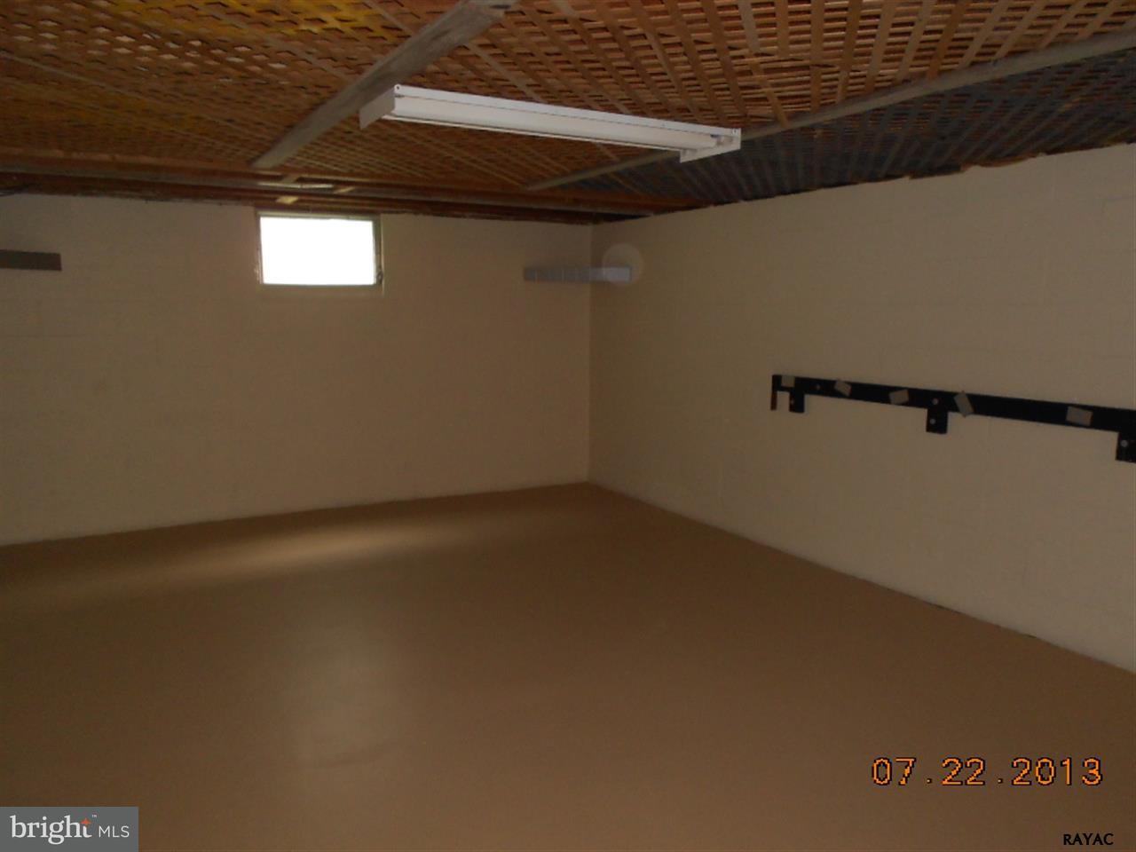 16 Oneill Avenue Hanover, PA 17331 - Photo 10 of 11 Gallery Image 10