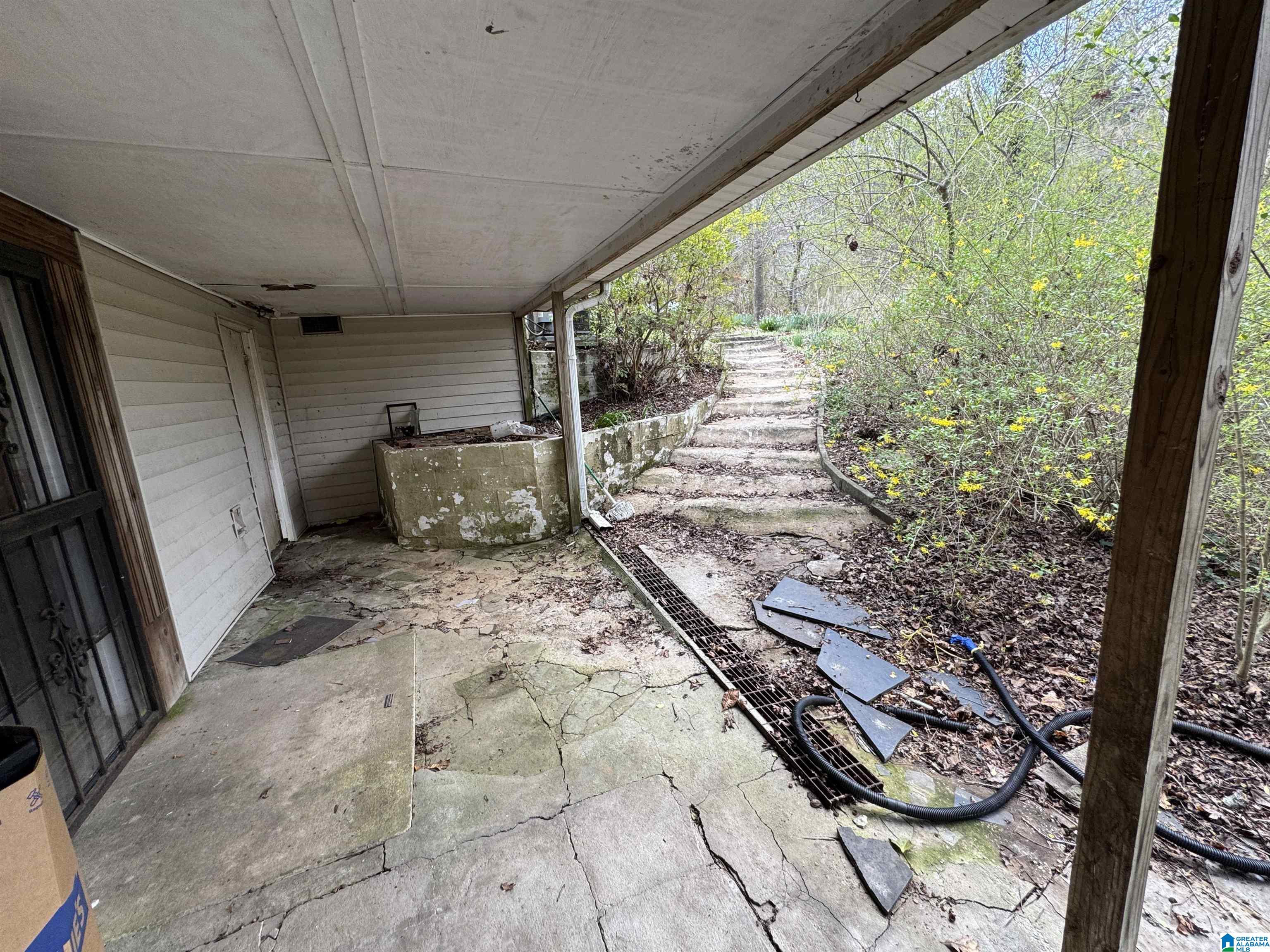 171 Glaze Creek Road Bessemer, AL 35023 - Photo 8 of 37
