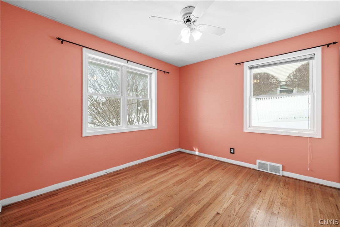 38 Forest Road New Hartford, NY 13501 - Photo 17 of 43