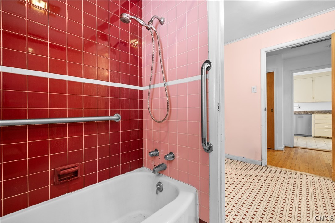 38 Forest Road New Hartford, NY 13501 - Photo 29 of 43