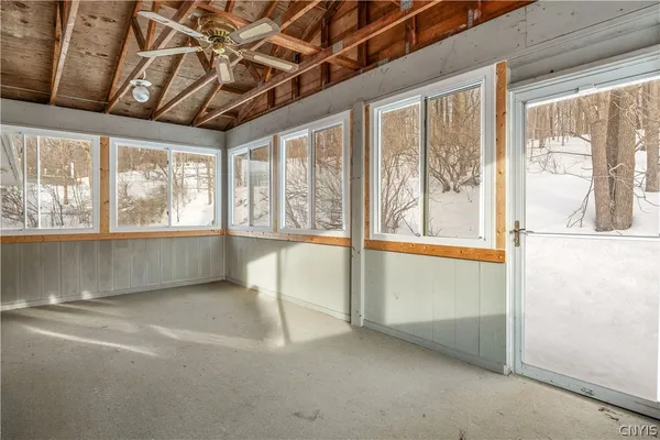 $325,000 | 38 Forest Road, New Hartford, NY 13501