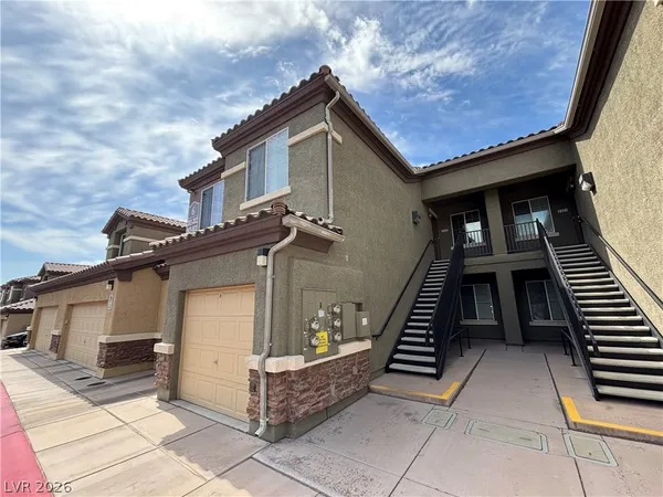 $1,525 | 6868 Sky Pointe Drive, Unit 2022, Las Vegas, NV 89131