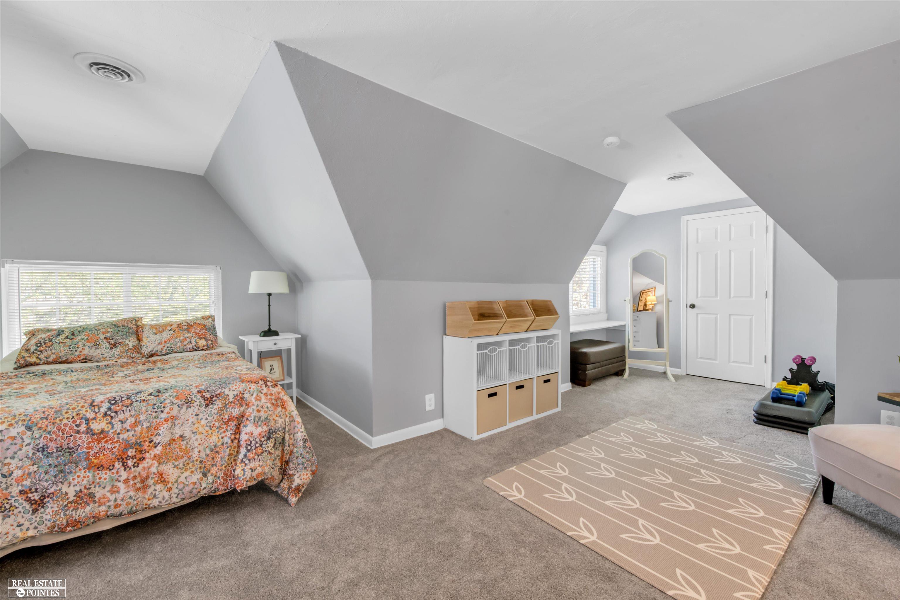 947 Lincoln Road Grosse Pointe, MI 48230 - Photo 23 of 36
