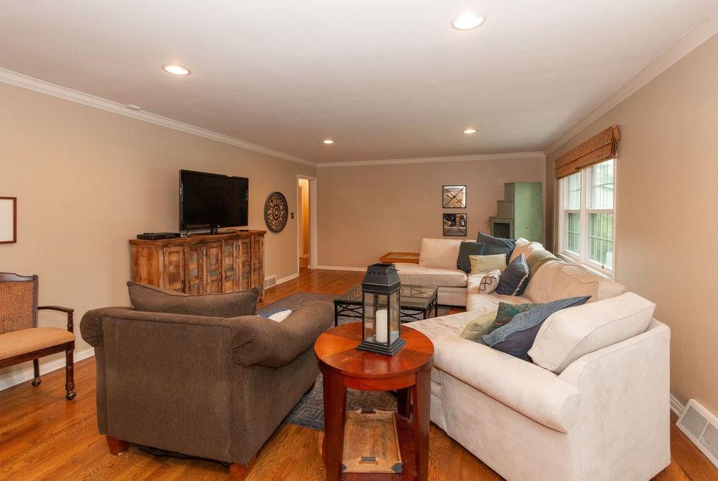 6448 Bramshaw Road Indianapolis, IN 46220 - Photo 8 of 33