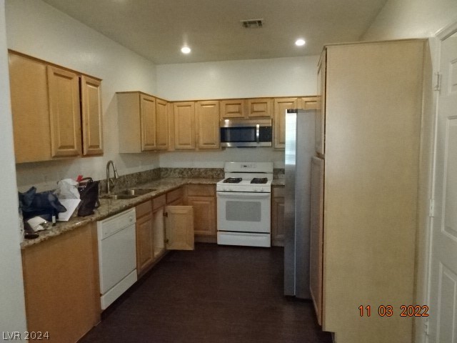 1110 Evening Ridge Street Henderson, NV 89052 - Photo 10 of 54