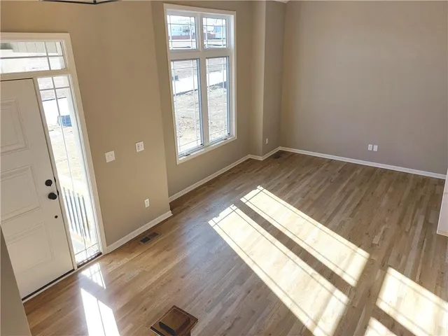 $498,950 | 8580 Northwest 75th Terrace, Parkville, MO 64152