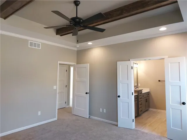 $498,950 | 8580 Northwest 75th Terrace, Parkville, MO 64152