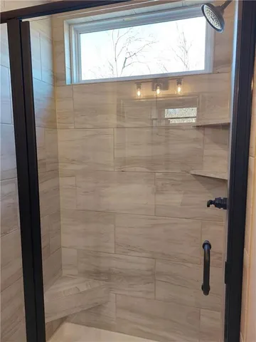 $498,950 | 8580 Northwest 75th Terrace, Parkville, MO 64152