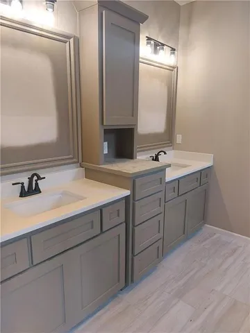 $498,950 | 8580 Northwest 75th Terrace, Parkville, MO 64152