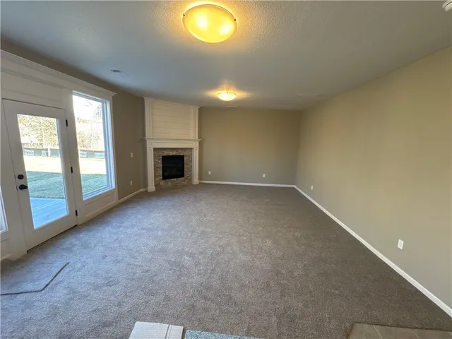 $498,950 | 8580 Northwest 75th Terrace, Parkville, MO 64152