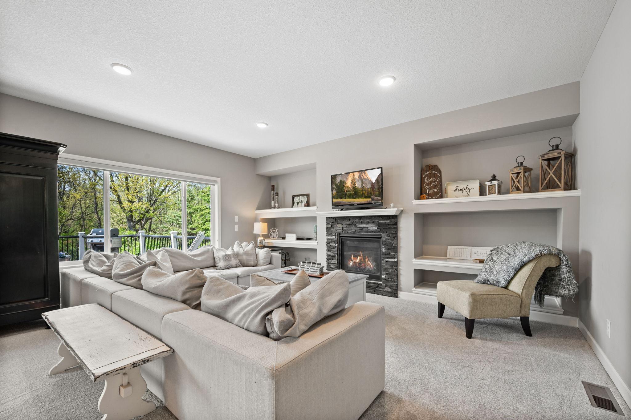 5281 East County Line Road North St. Paul, MN 55110 - Photo 4 of 44