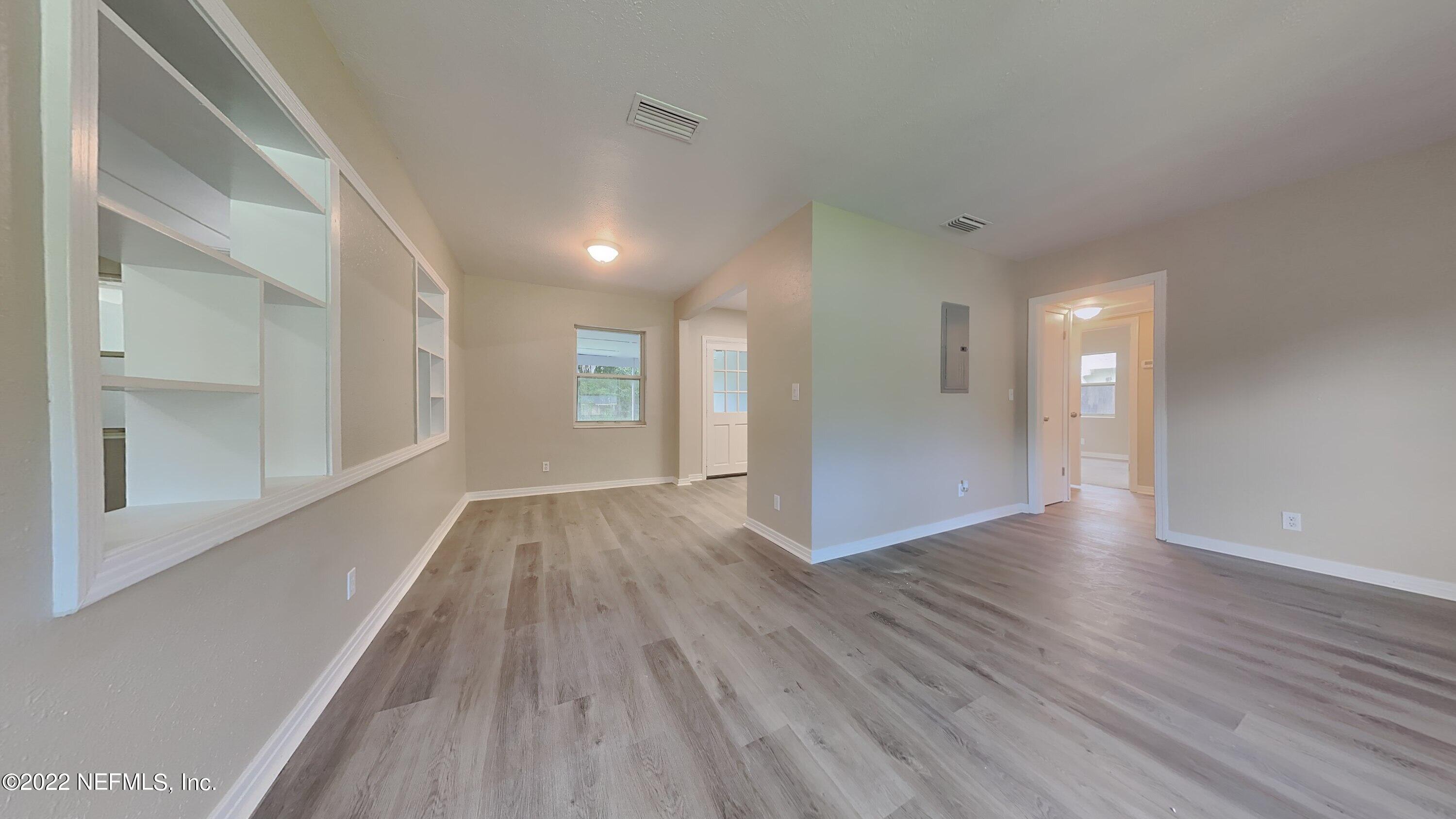 516 Nightingale Road Jacksonville, FL 32216 - Photo 3 of 10 2_pc_leehJ6GOxt_6RaBdlEYJN_layout_0