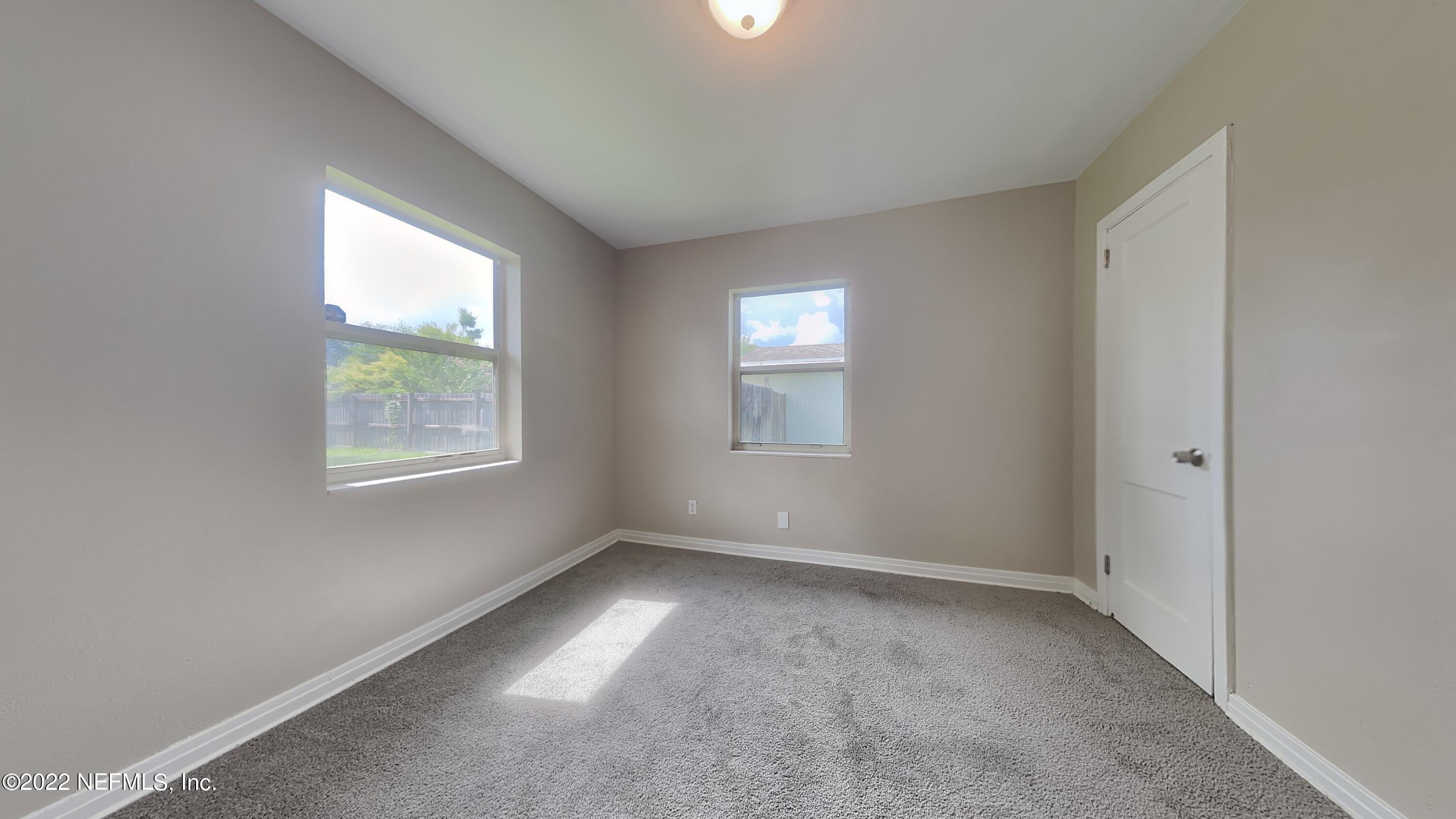 516 Nightingale Road Jacksonville, FL 32216 - Photo 6 of 10 6_Image_HkHtfo0VkC