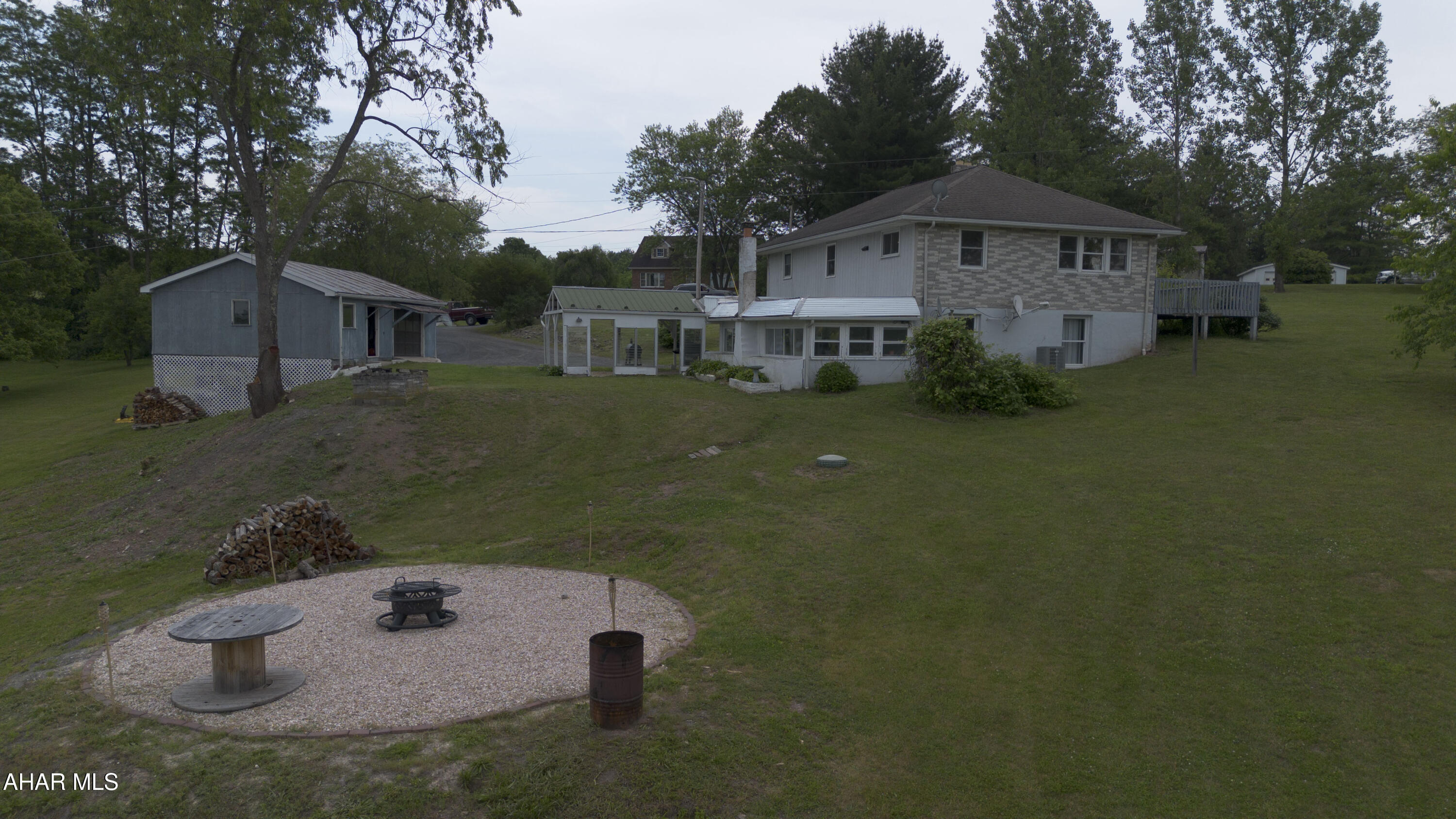 264 Cromwell Ridge Road Hustontown, PA 17229 - Photo 7 of 47