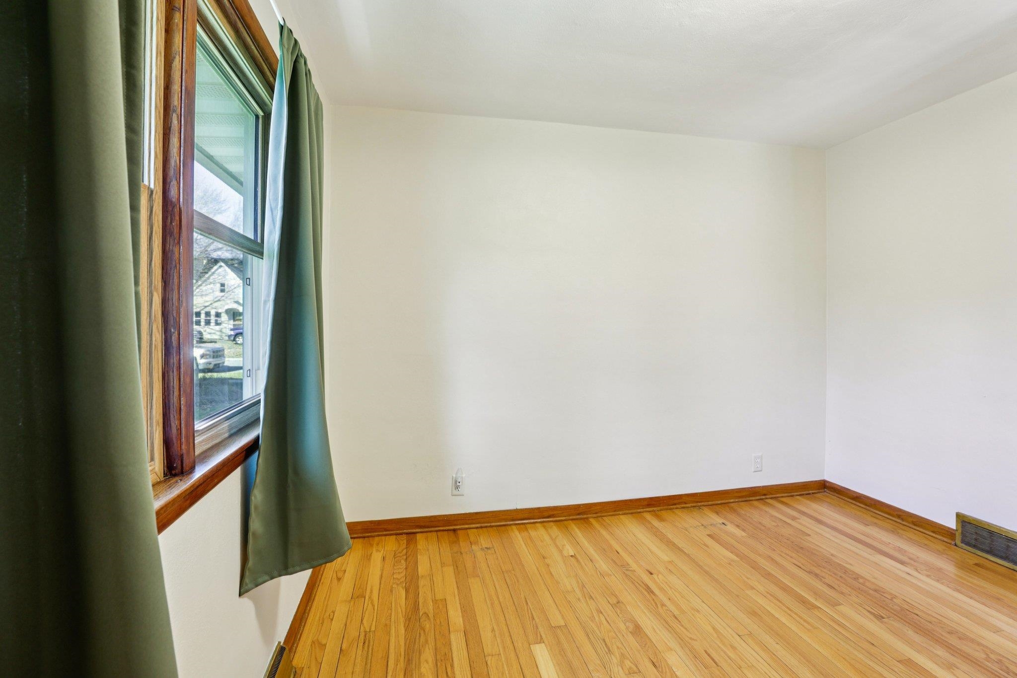 401 3rd Street New Glarus, WI 53574 - Photo 17 of 35