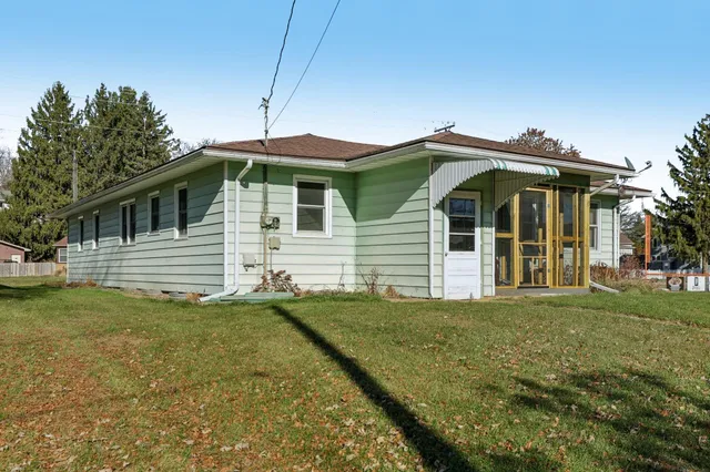 $349,000 | 401 3rd Street, New Glarus, WI 53574