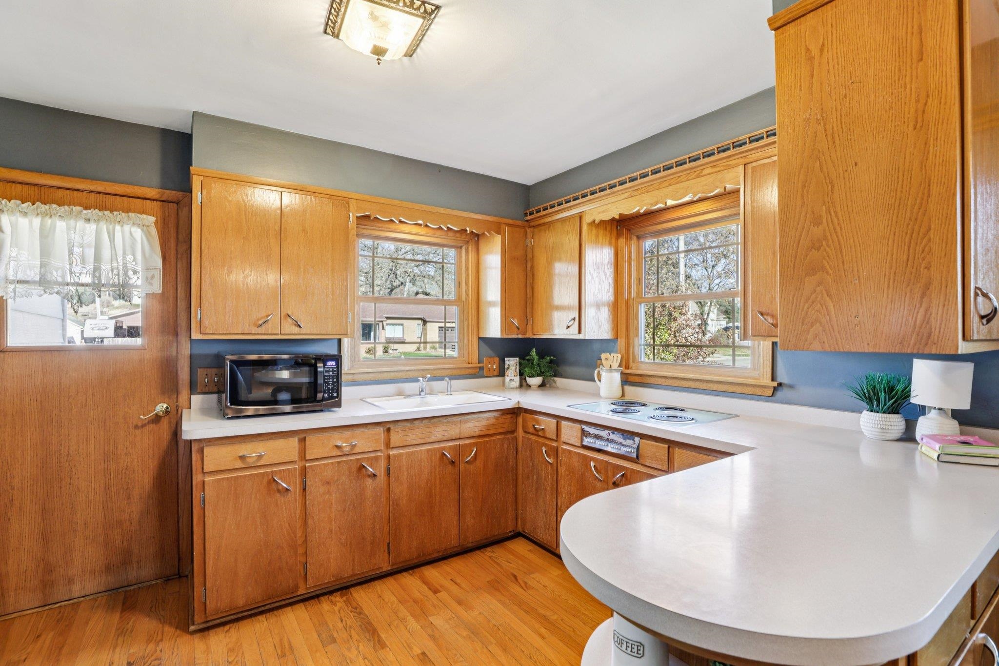 401 3rd Street New Glarus, WI 53574 - Photo 10 of 35