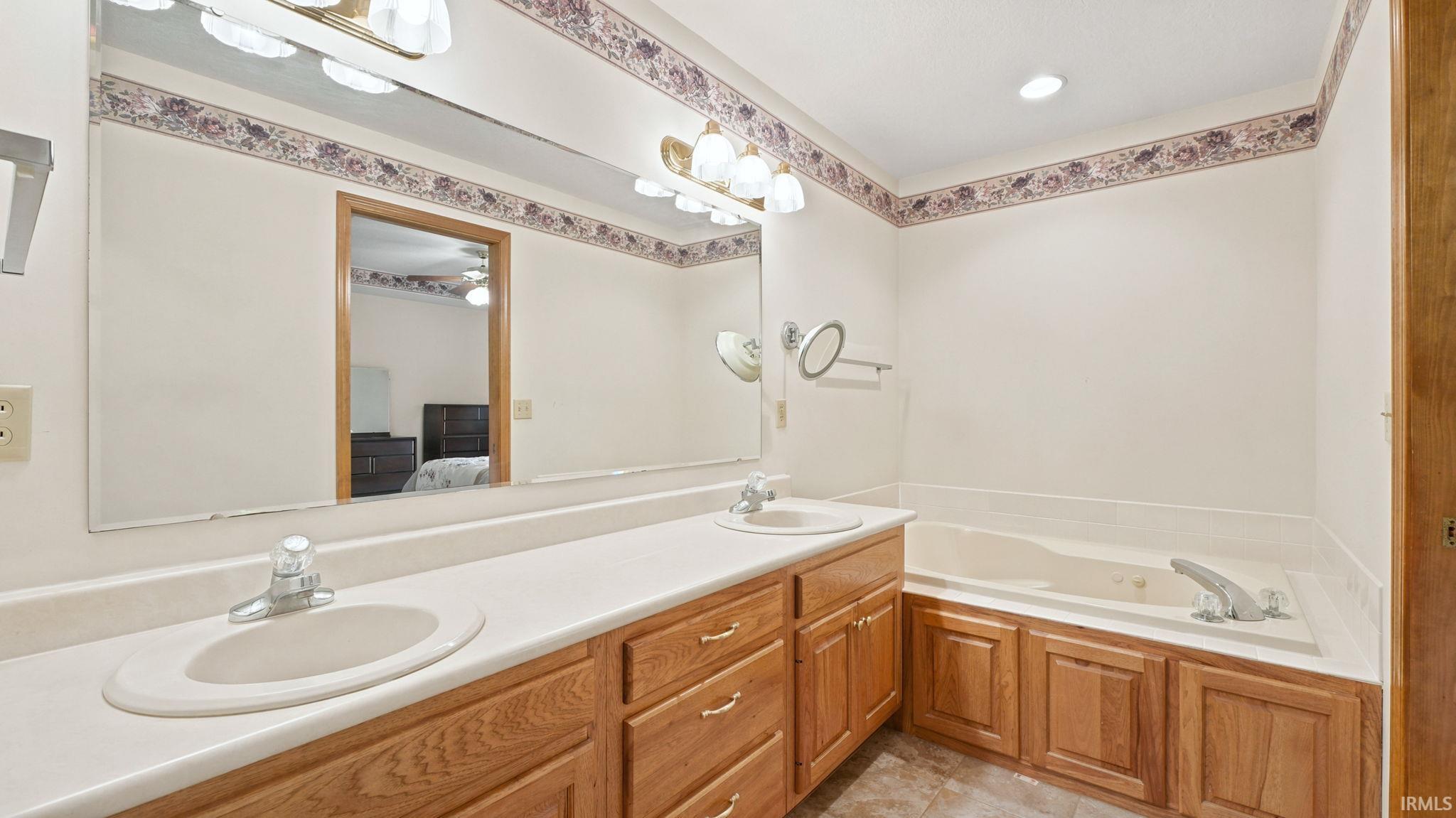 2425 Shore Oaks Pass Fort Wayne, IN 46814 - Photo 17 of 47