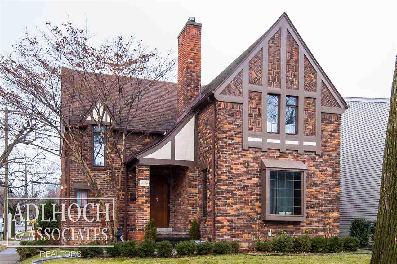 244 Fisher Road Grosse Pointe, MI 48230 - Photo 1 of 32 31338724-1.JPG