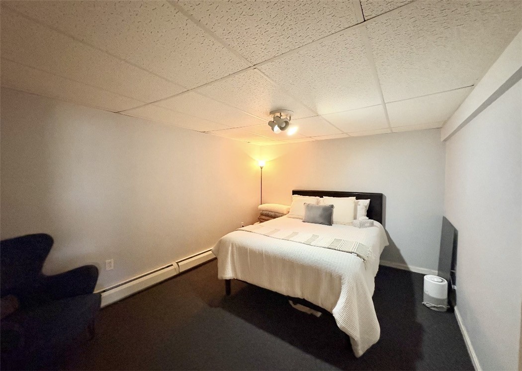 262 Pequot Avenue Warwick, RI 02889 - Photo 17 of 22 bedroom