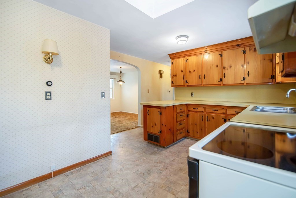 15 Old Coach Road Hampden, MA 01036 - Photo 15 of 37 Gallery Image 15