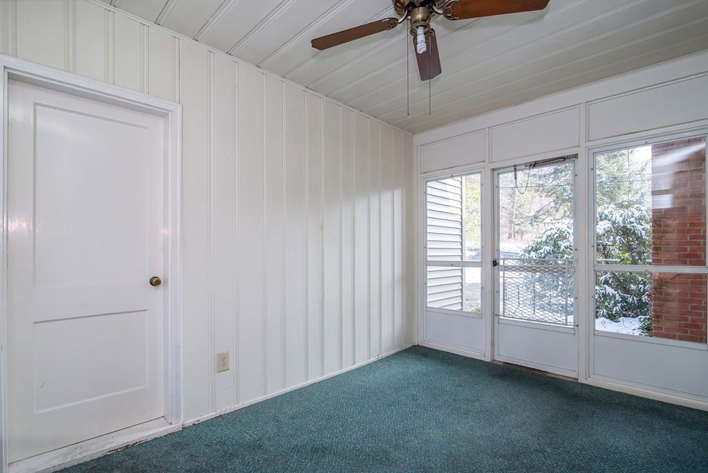 15 Old Coach Road Hampden, MA 01036 - Photo 4 of 37 Gallery Image 4