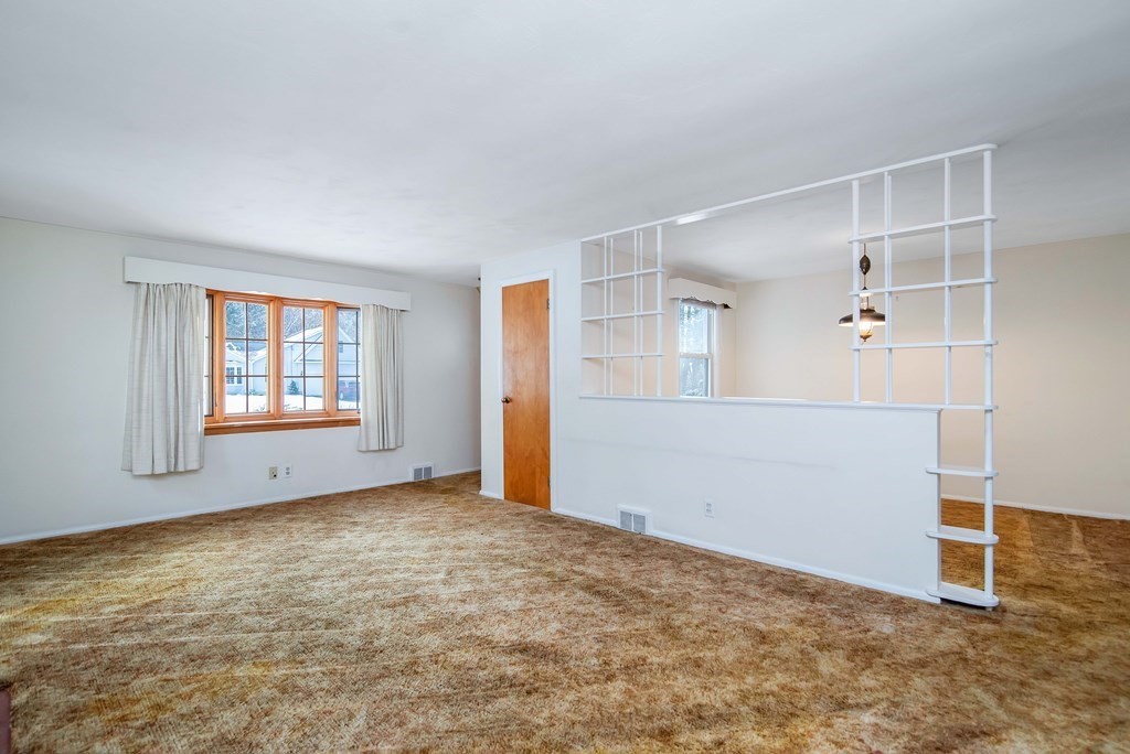 15 Old Coach Road Hampden, MA 01036 - Photo 8 of 37 Gallery Image 8