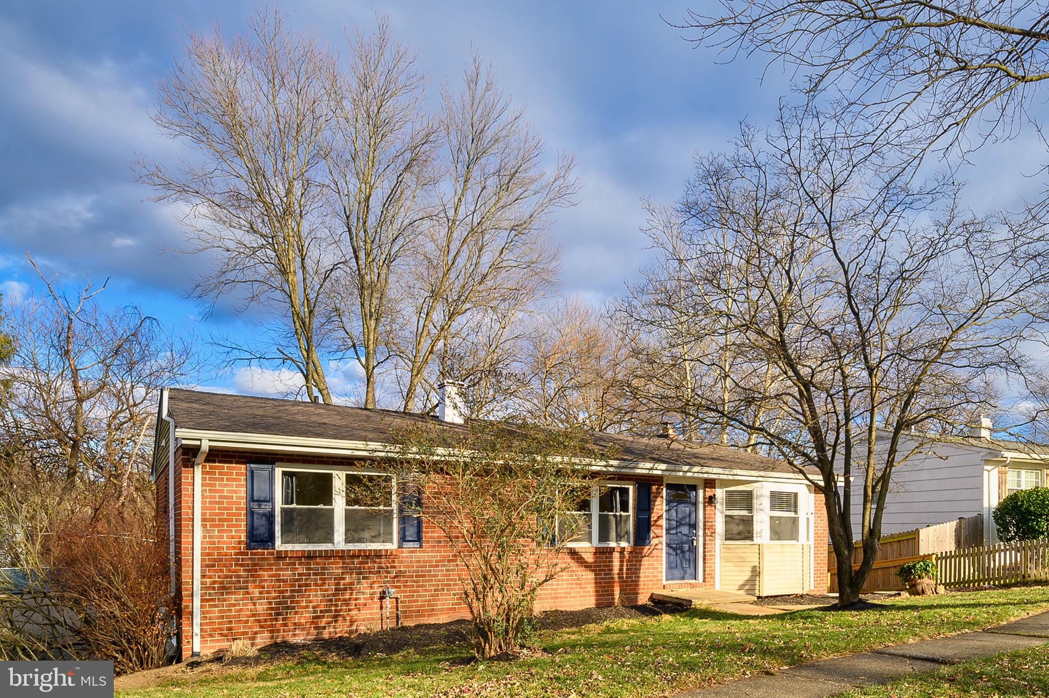 10129 Charington Road Cockeysville, MD 21030 - Photo 2 of 42