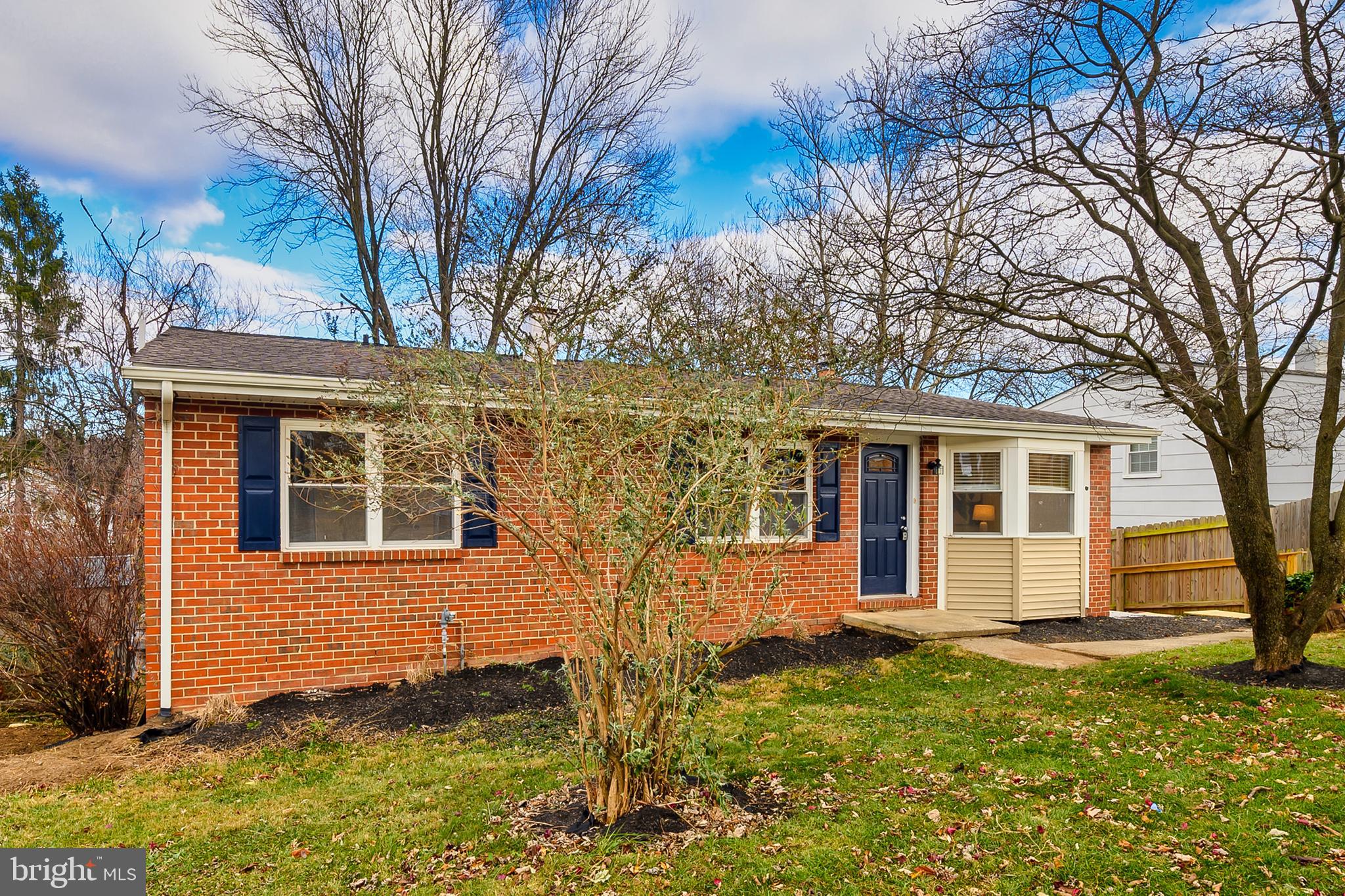 10129 Charington Road Cockeysville, MD 21030 - Photo 3 of 42