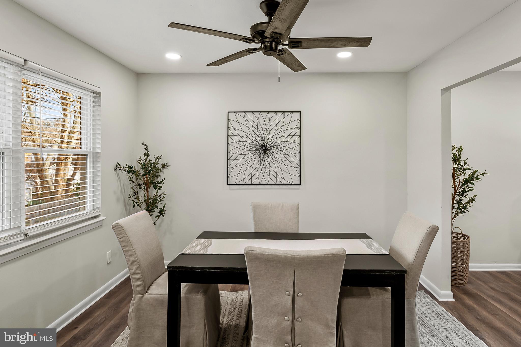 10129 Charington Road Cockeysville, MD 21030 - Photo 9 of 42