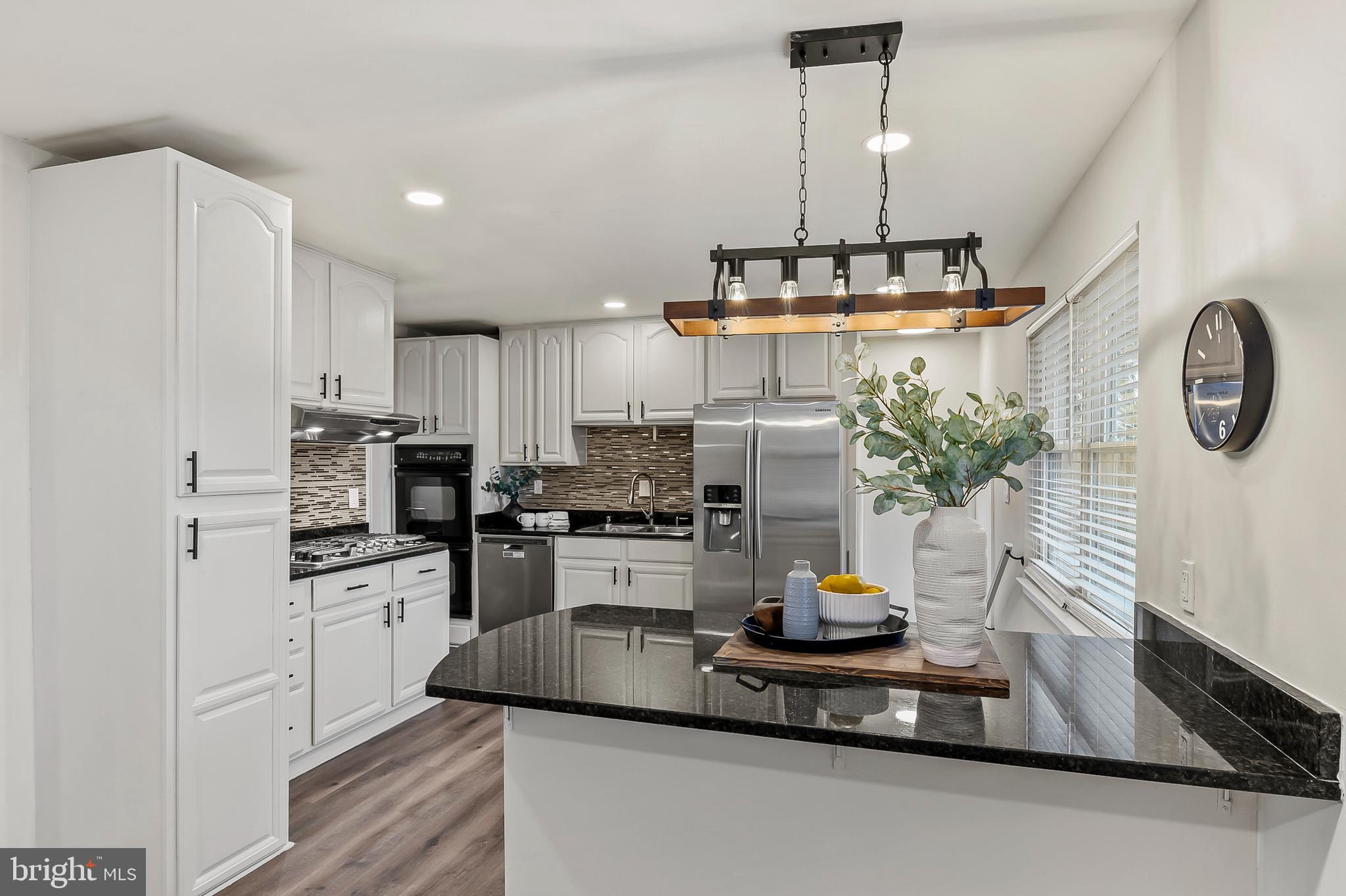 10129 Charington Road Cockeysville, MD 21030 - Photo 10 of 42