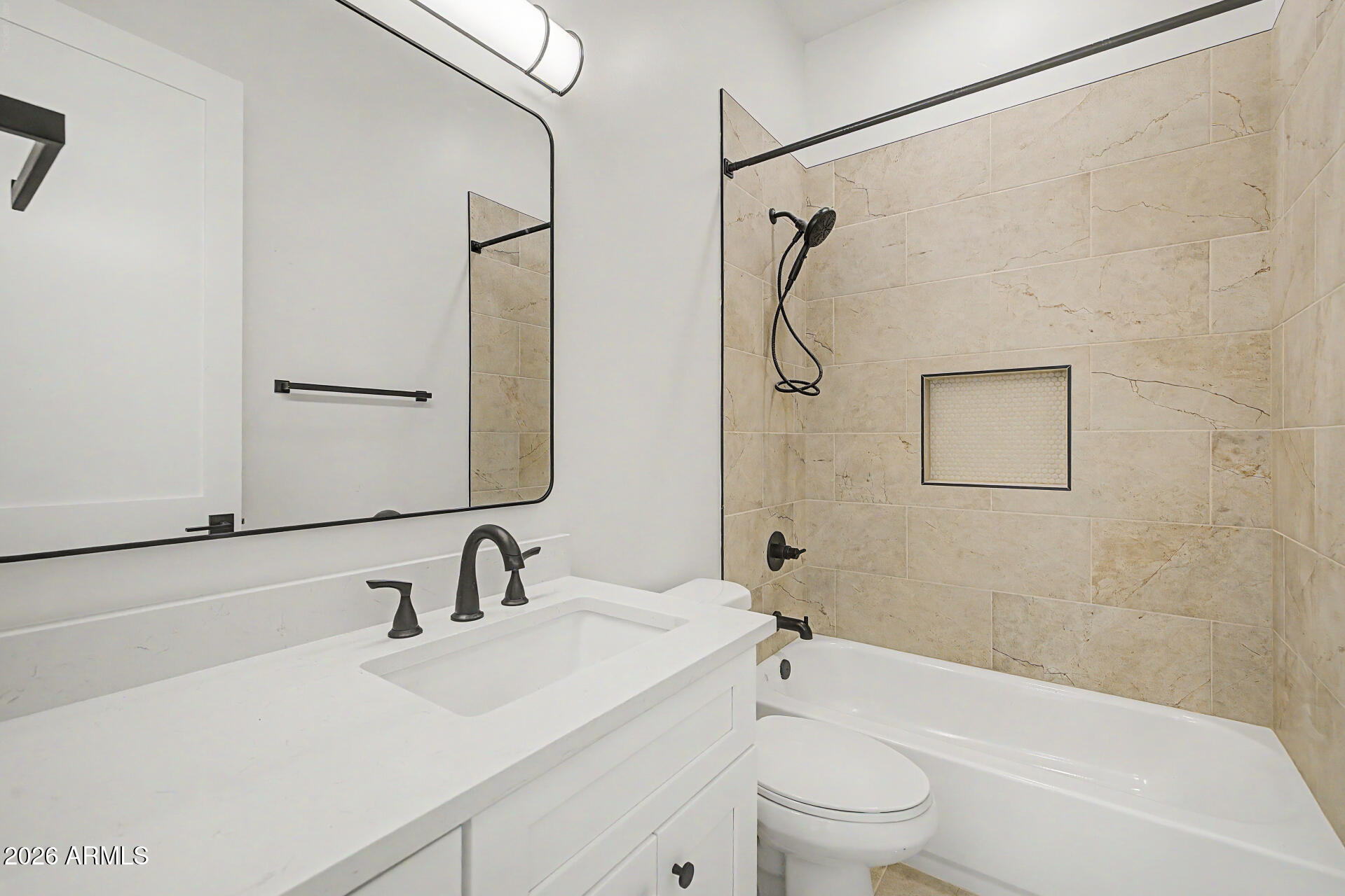 3808 East Piccadilly Road Phoenix, AZ 85018 - Photo 6 of 38