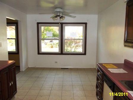 26-w511 Harrison Street Winfield, IL 60190 - Photo 3 of 14