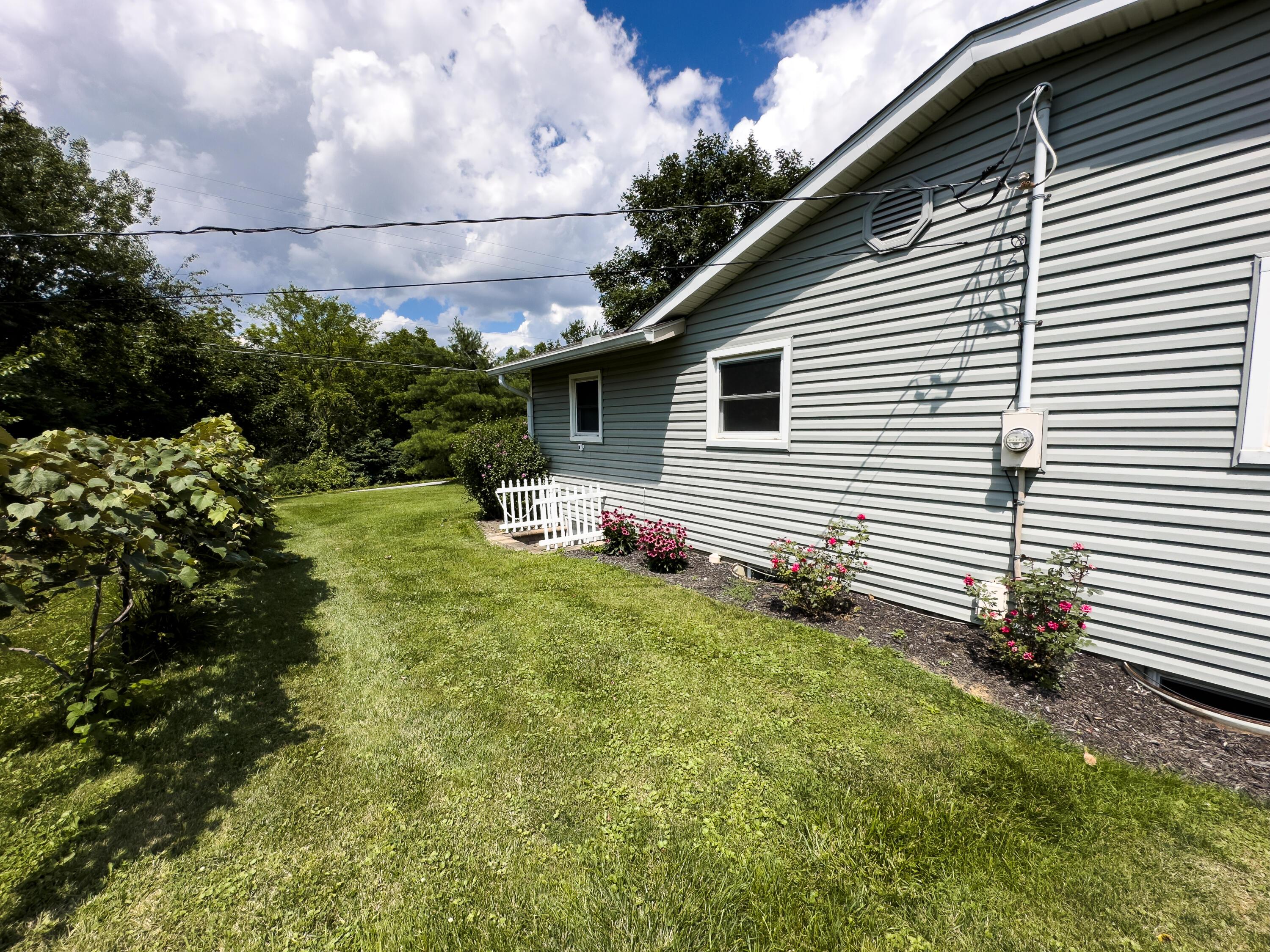 8007 Harriott Road Dublin, OH 43017 - Photo 9 of 50 JPG9
