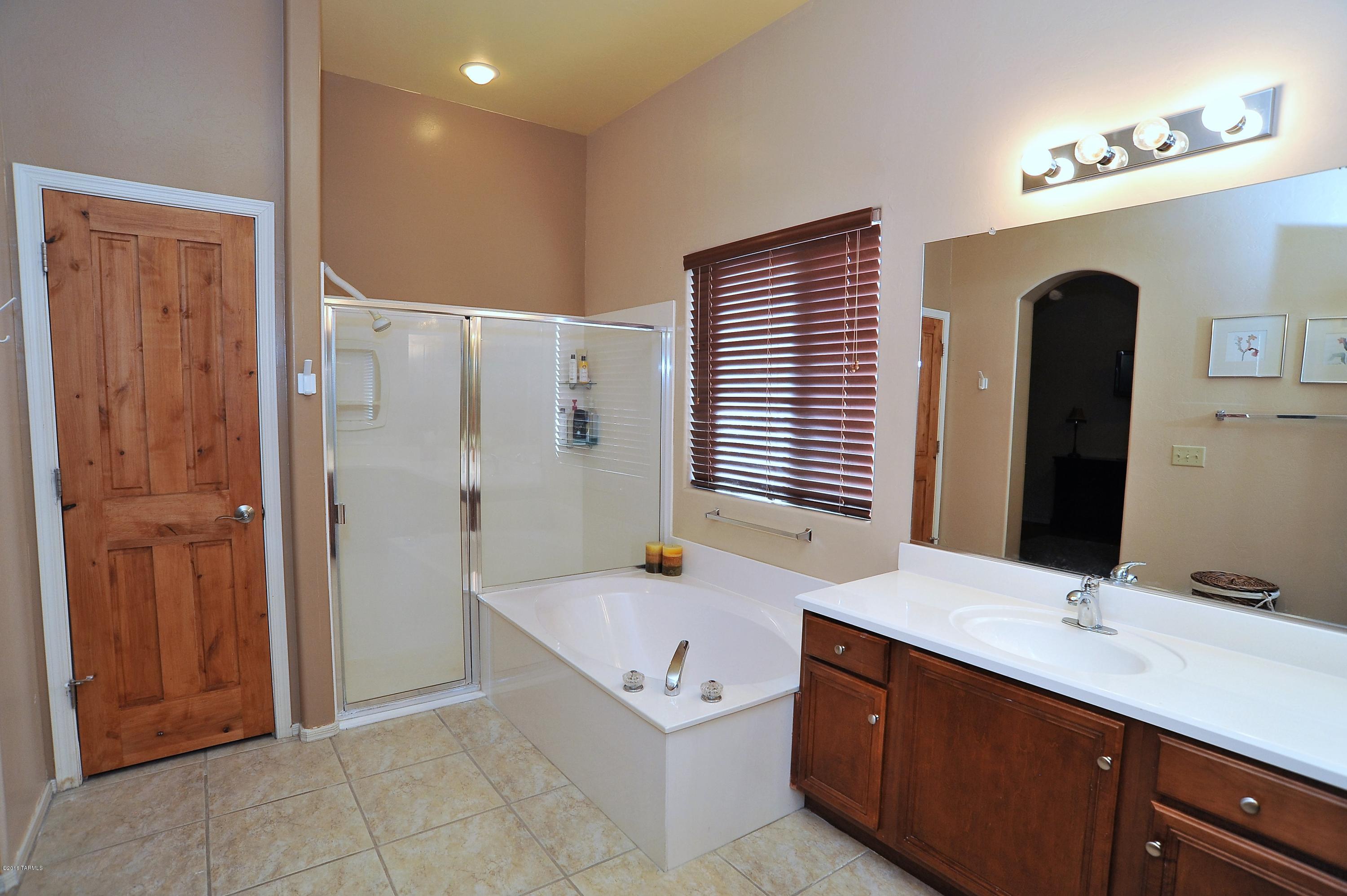 7624 West Rising Ridge Road Tucson, AZ 85743 - Photo 18 of 41 Gallery Image 18