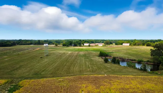 a view of a tennis court