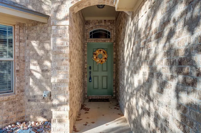 a view of livingroom with window