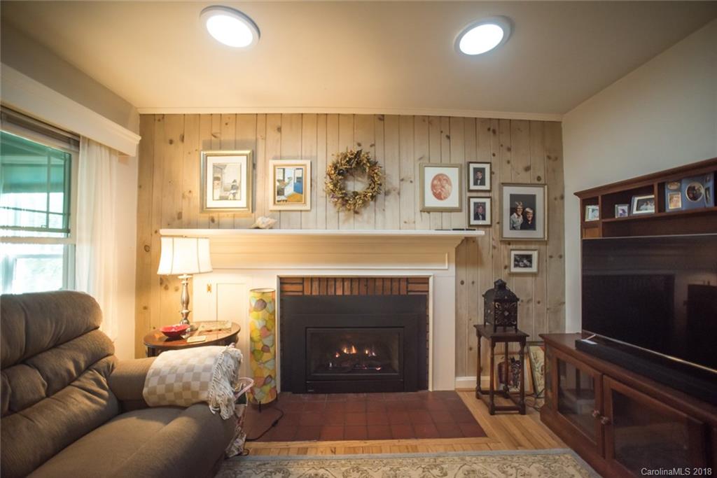 182 School Road Asheville, NC 28806 - Photo 11 of 31 Gallery Image 11