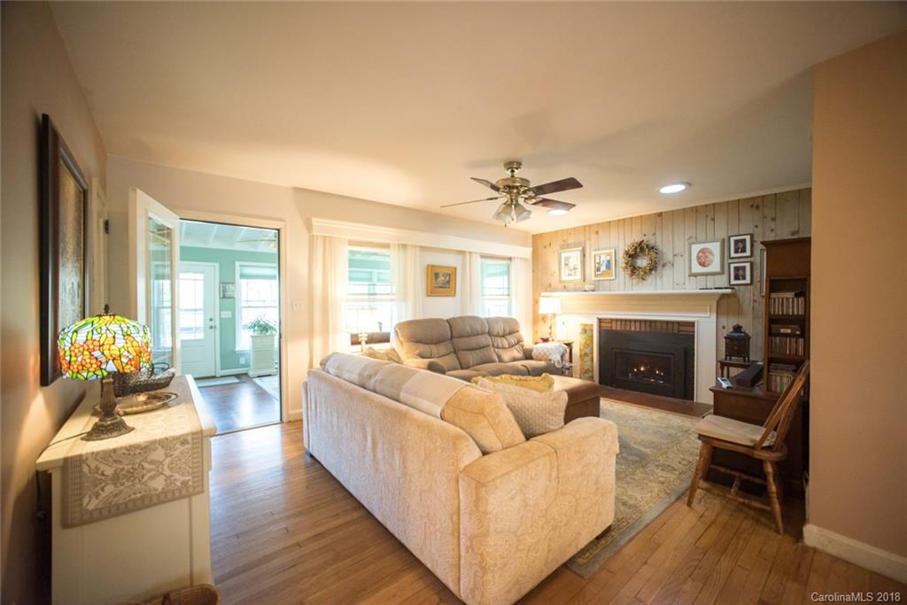 182 School Road Asheville, NC 28806 - Photo 9 of 31 Gallery Image 9