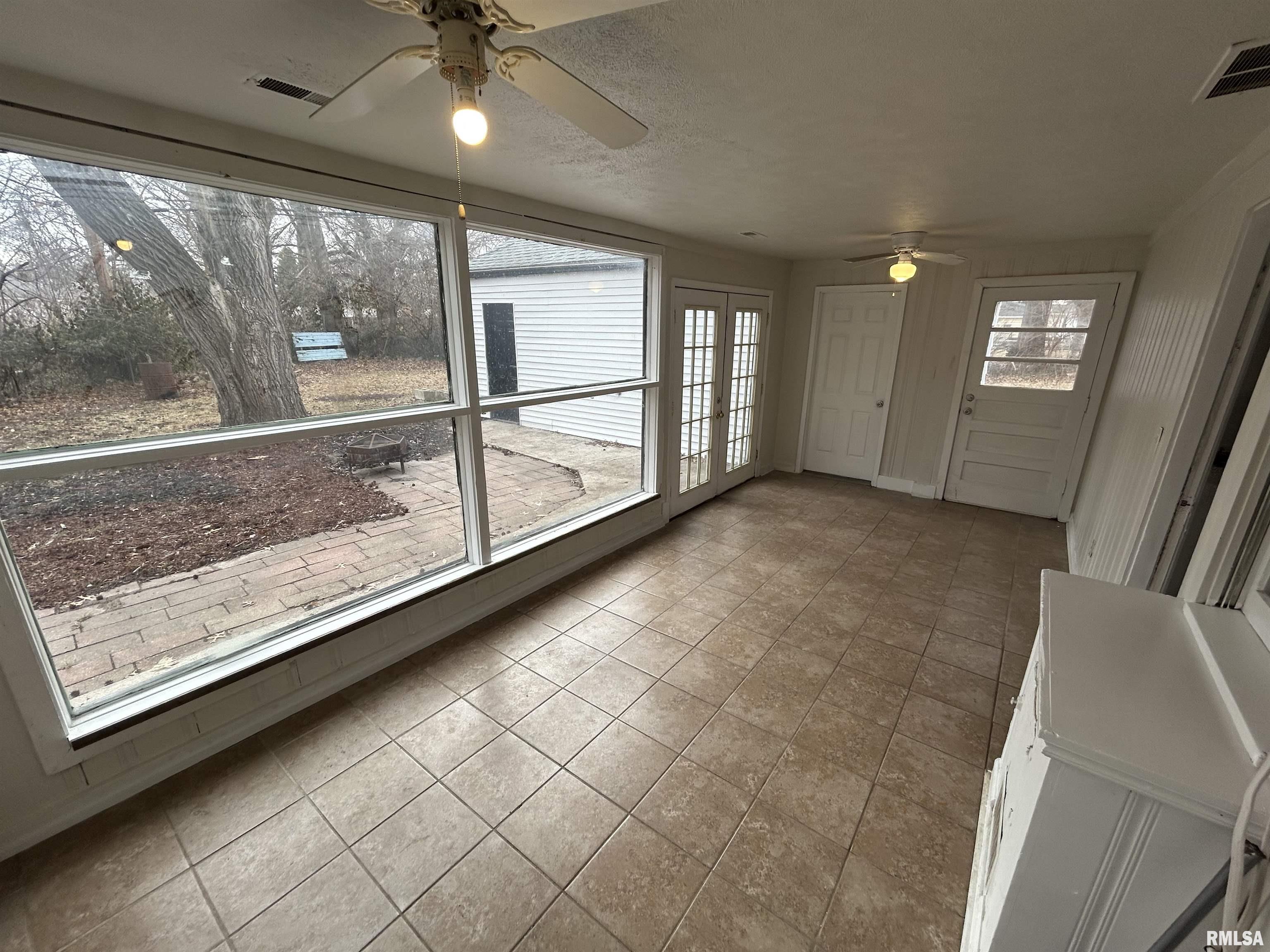 10 Reed Court Springfield, IL 62704 - Photo 4 of 7