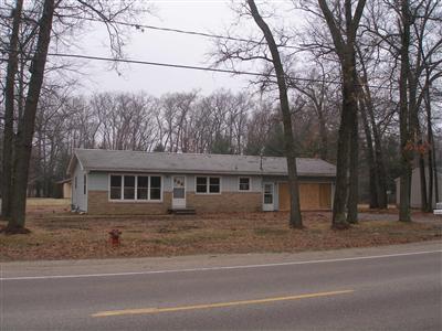 1824 East River Road Muskegon, MI 49445 - Photo 1 of 9 Primary Photo