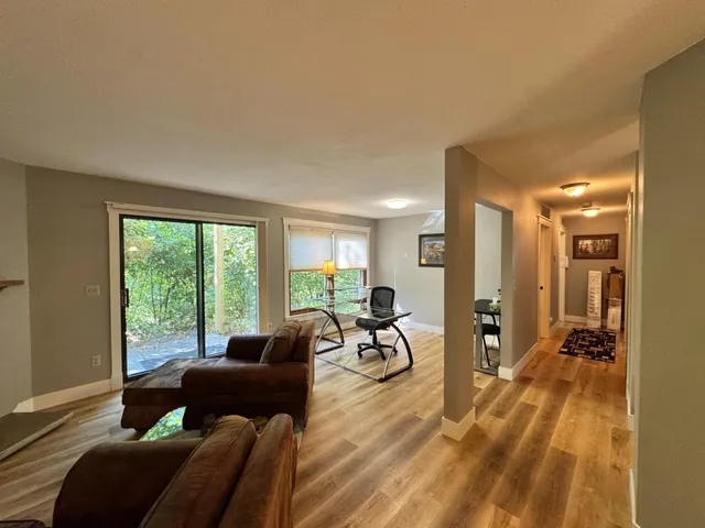 $1,700 | 15565 26th Avenue North, Unit B, Plymouth, MN 55447