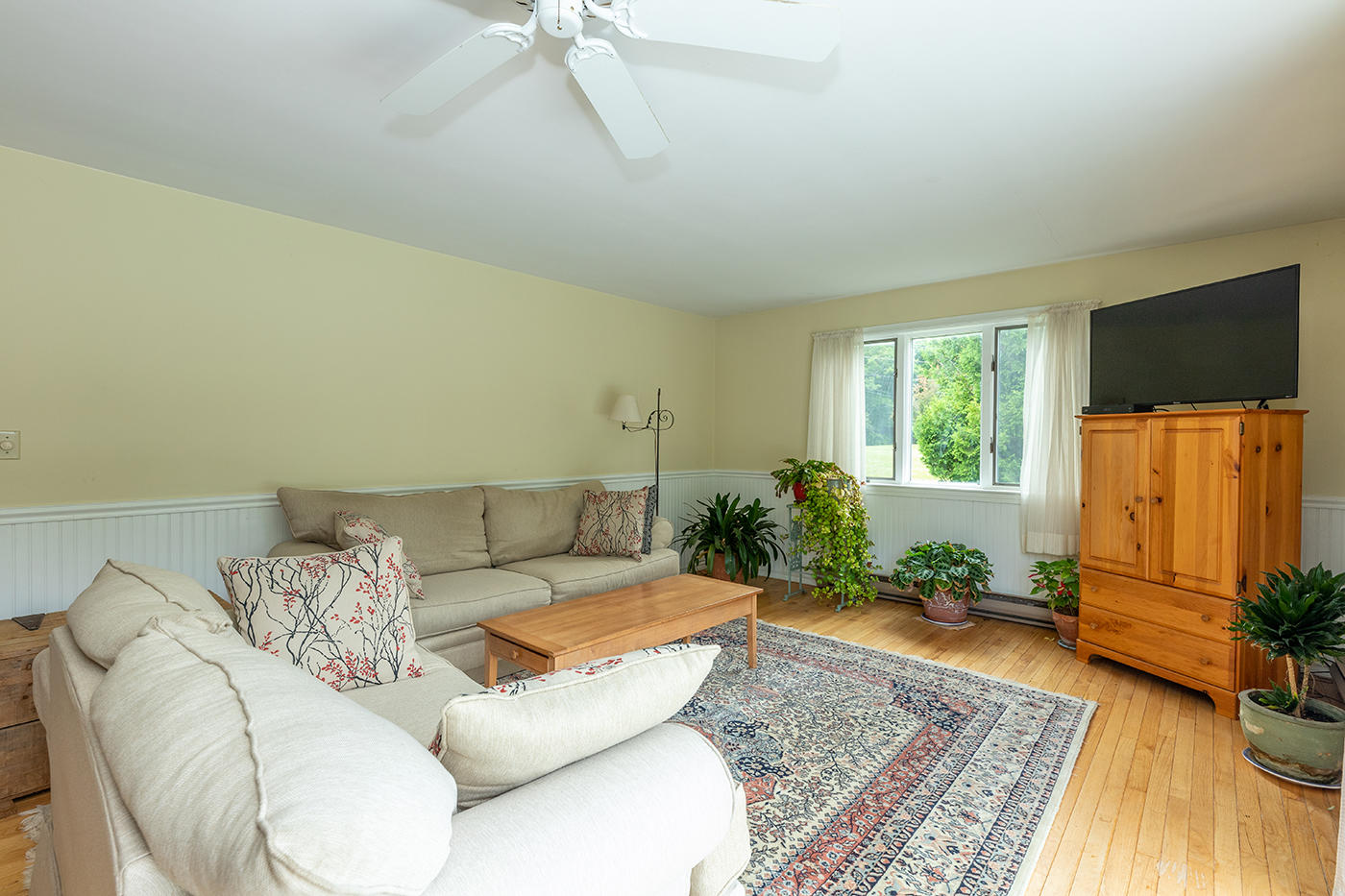 190 Cobb Road Camden, ME 04843 - Photo 5 of 35 IMG_9499