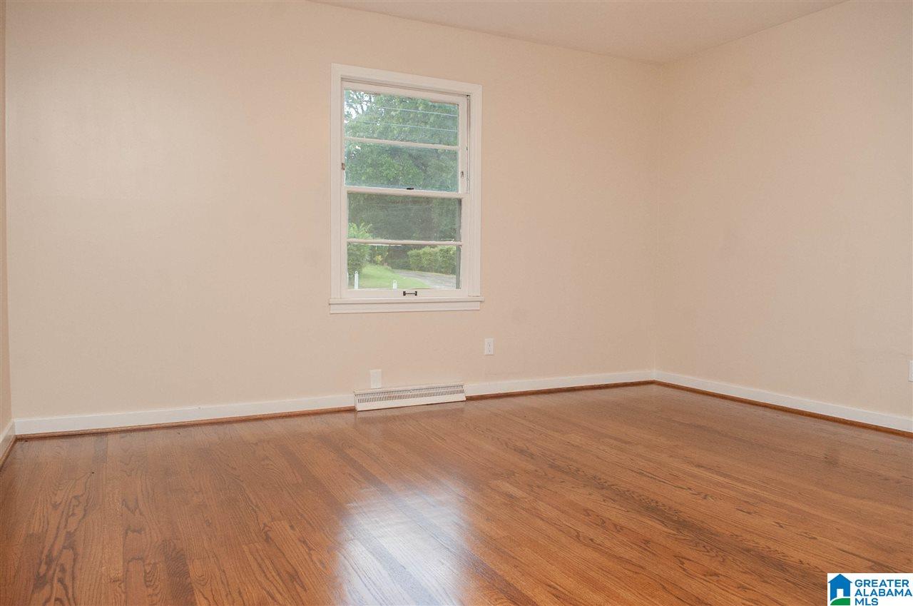 437 Ridgewood Avenue Fairfield, AL 35064 - Photo 9 of 13