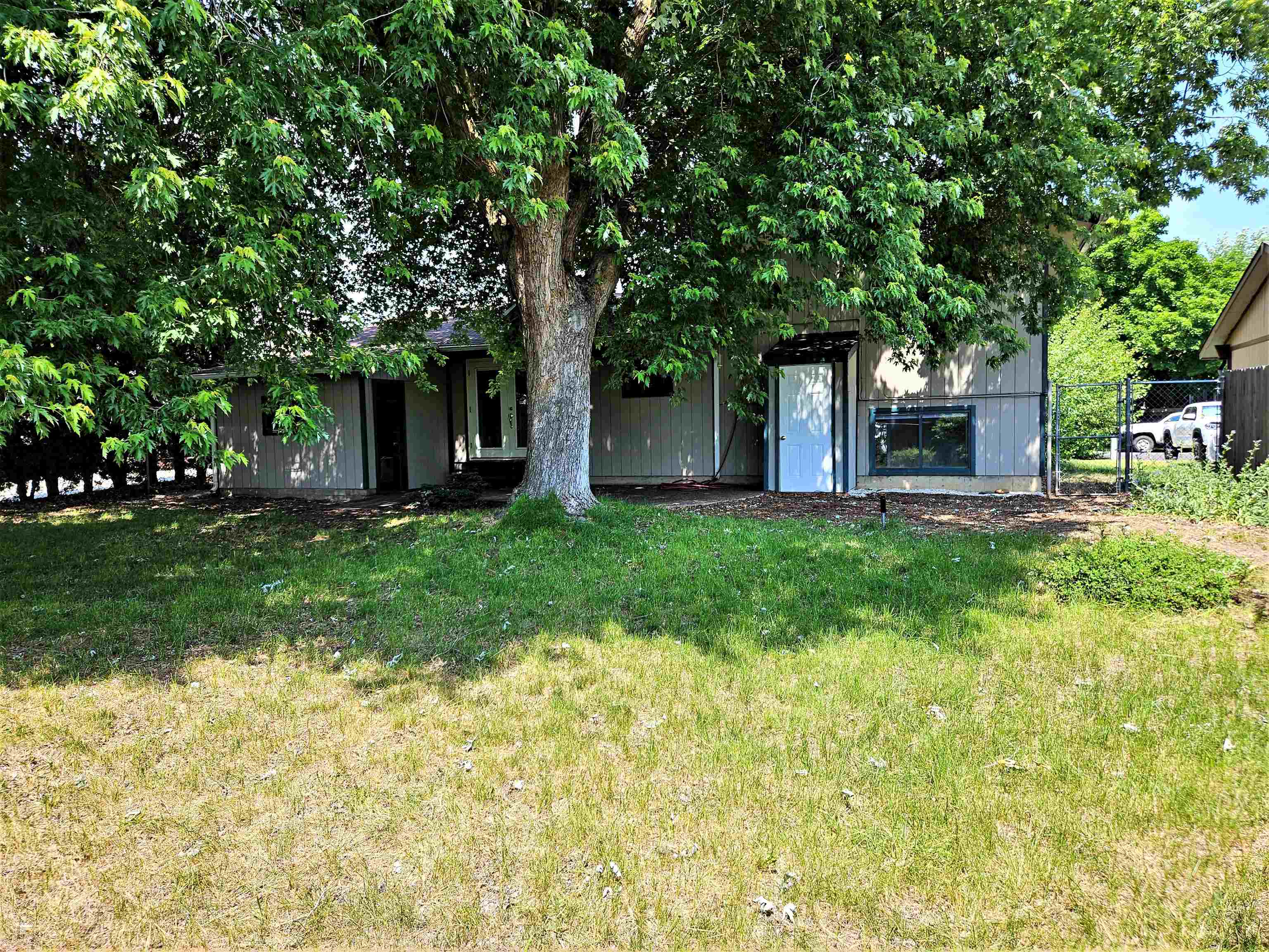 810 East St Thomas More Way Spokane, WA 99208 - Photo 27 of 32