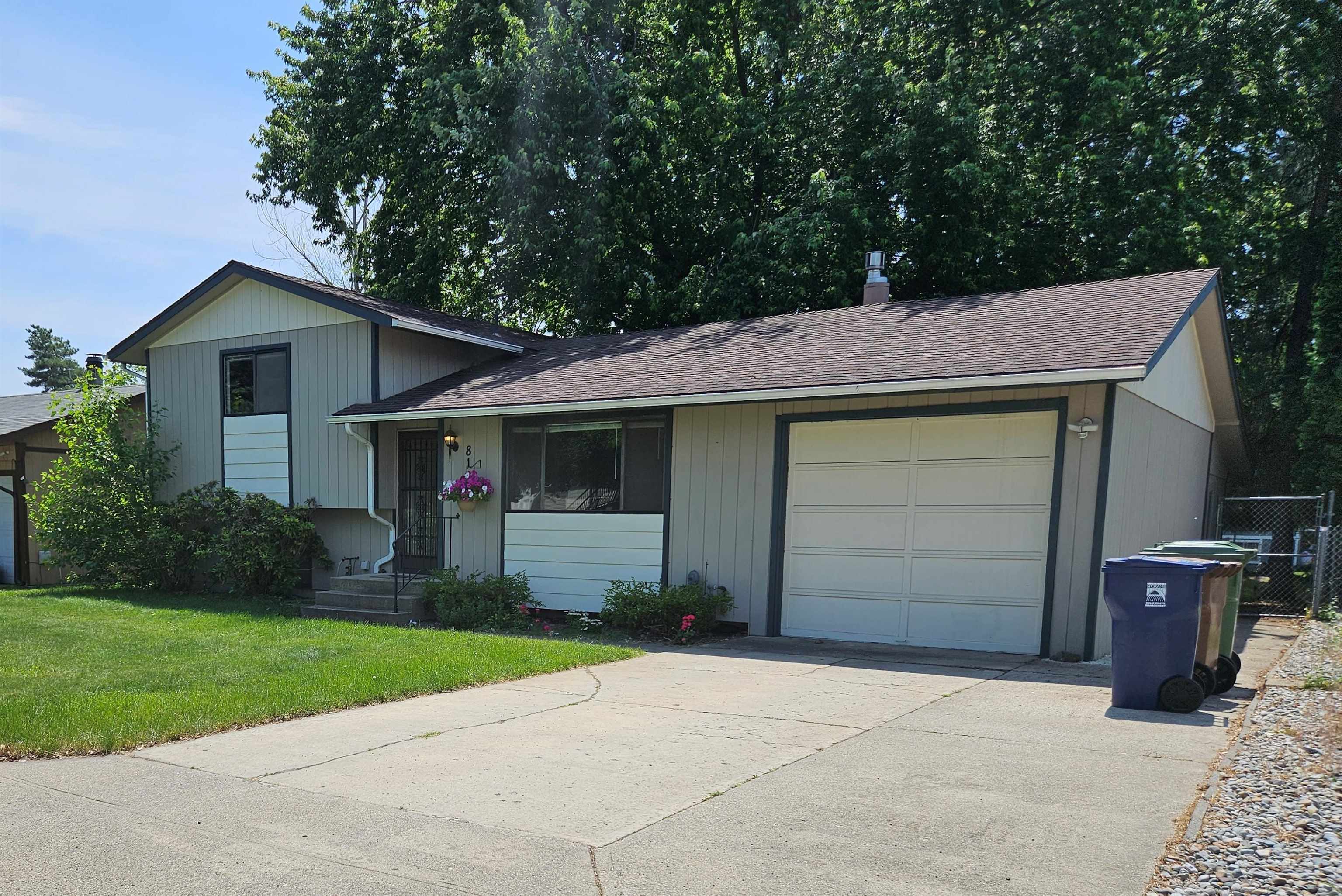 810 East St Thomas More Way Spokane, WA 99208 - Photo 3 of 32